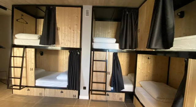 Кровать в общем номере Zarautz Surf House