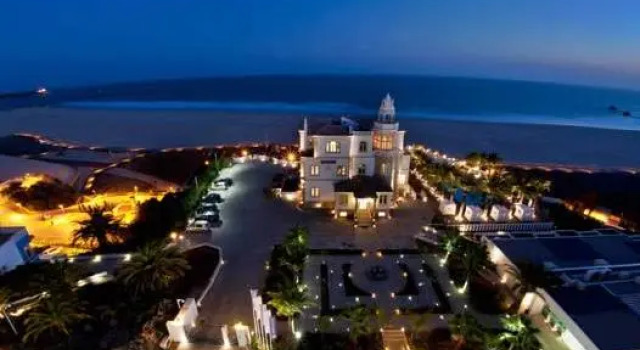 Кровать в общем номере с видом на сад Bela Vista Hotel & Spa - Relais & Chateaux