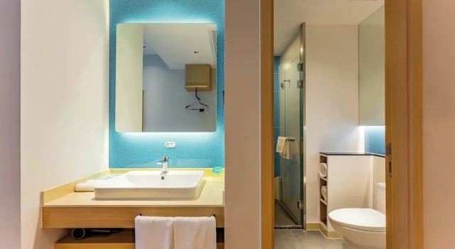 Четырёхместный номер Standard Holiday Inn Express Wuxi East Station by IHG
