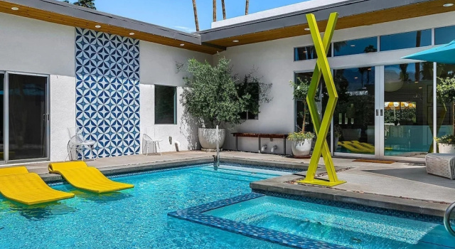 Коттедж Four Palms in Deepwell Estates