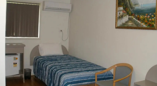 Семейный номер Standard Palms Oasis Motel