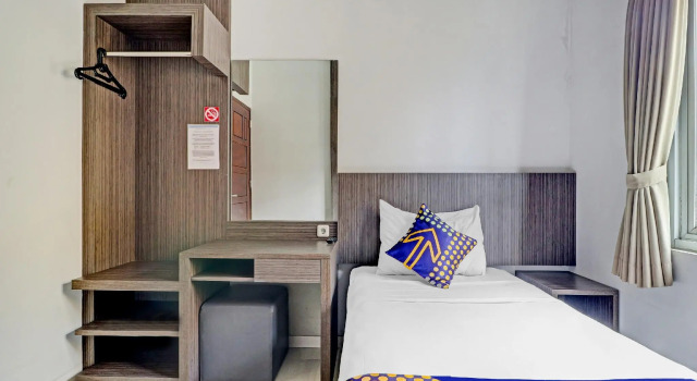 Номер Standard Hotel O Cihampelas Near Ciwalk Formerly DRiver Guest House