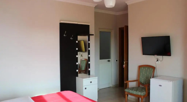 Hotel Kristal, Rezerwuj Hotel Tanie hotele w Durres County