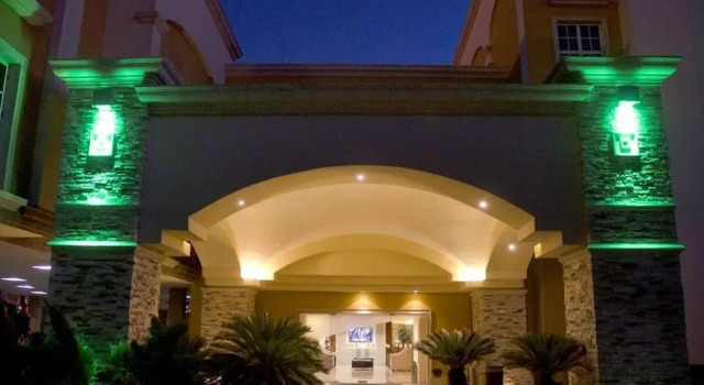 Люкс Holiday Inn Monclova by IHG