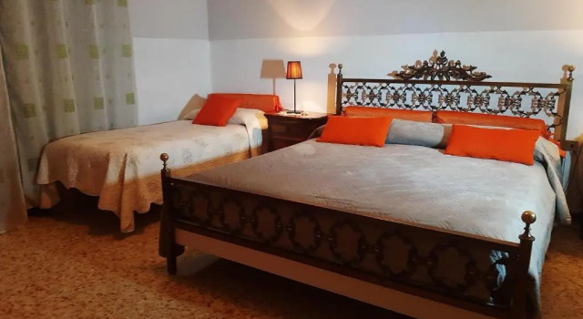 Трёхместный номер Deluxe Big Brother Bed & Rooms