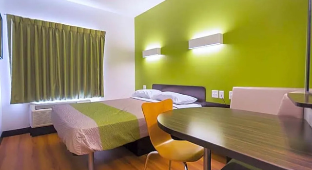 Номер Standard Days by Wyndham South Bend Notre Dame