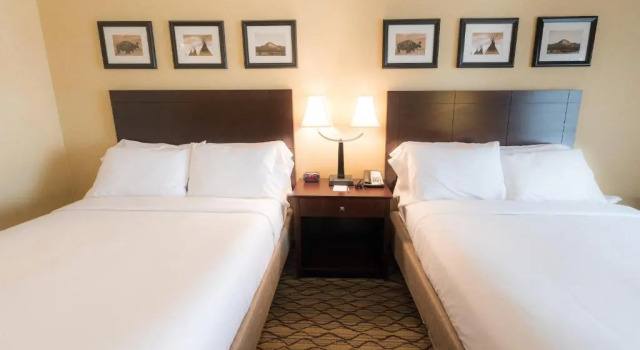 Glacier Peaks Hotel, Book Hotel Browning Montana