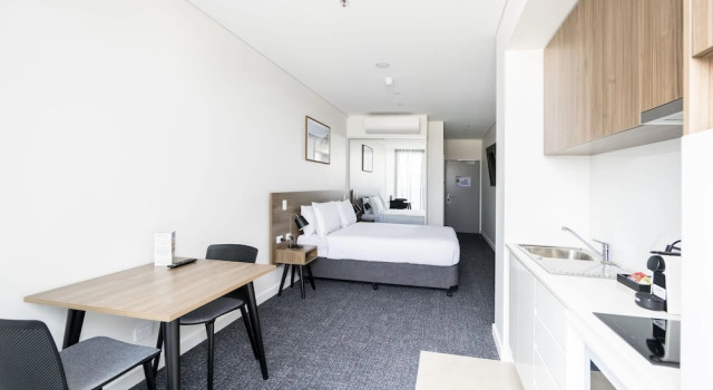 Двухместный семейный номер Standard с балконом Durham Serviced Apartments