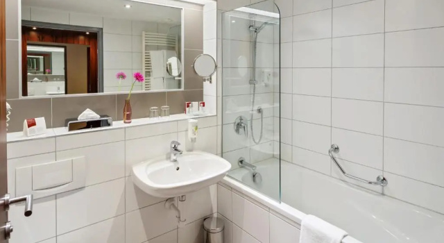 Трёхместный номер Comfort Austria Trend Hotel Europa Graz Hauptbahnhof