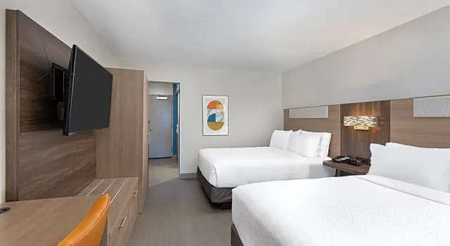 Четырёхместный люкс c 1 комнатой Holiday Inn Express Atlanta Airport - North by IHG