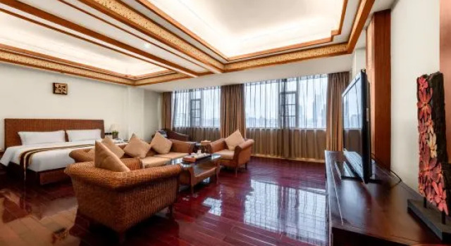 Люкс Kunming Tailong Hongrui Hotel