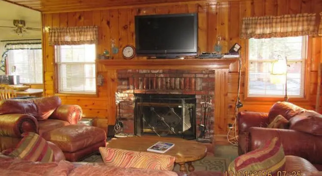 Resort Town Rentals, Rezerwuj Ośrodek wypoczynkowy Big Bear Lake Stany Zjednoczone