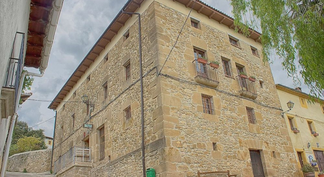 La Madriguera de Tomaso, Book Vacation Home Eraul Navarre