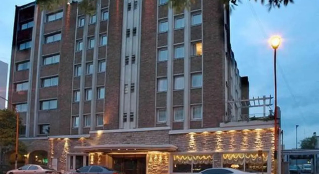 Hotel Austral Bahía Blanca, Rezervovat Hotel Bahía Blanca Buenos Aires