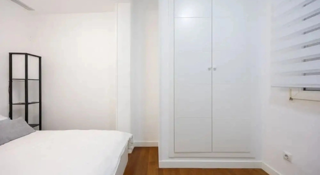 Stay in La Latina Stylish Apartment for Work and Study, Забронировать Апартаменты/квартира Мадрид Провинция Мадрид, рядом с Здание Compania Colonial