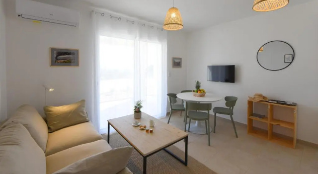 Residence Marina di Bravone - appartement 4 personnes Vue Mer RDC N33, Rezervasyon Daire Upper Corsica otoparklı oteller, Otopark