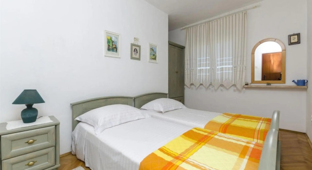 Jadranka - Comfortable and big Terrace - H