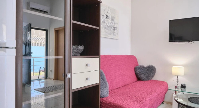 Nice Home in Podstrana With Outdoor Swimming Pool, Wifi and 2 Bedrooms, Rezerwuj Hotel Podstrana Split Region