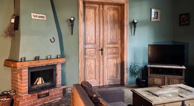 Apartament z kominkiem