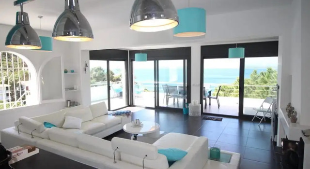 8007 Villa Velasquez