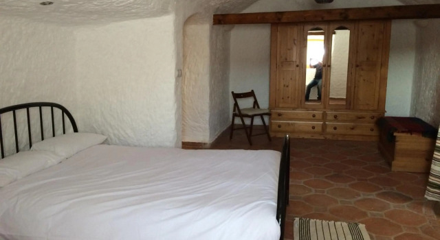 Cuevas del Cipres, Varaa Hotelli Baza Granada