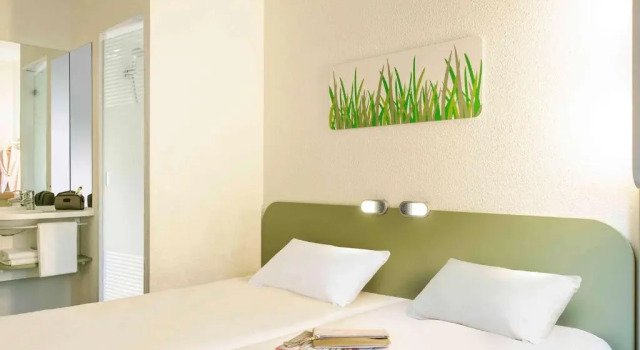 Двухместный номер Standard ibis budget Berlin Alexanderplatz