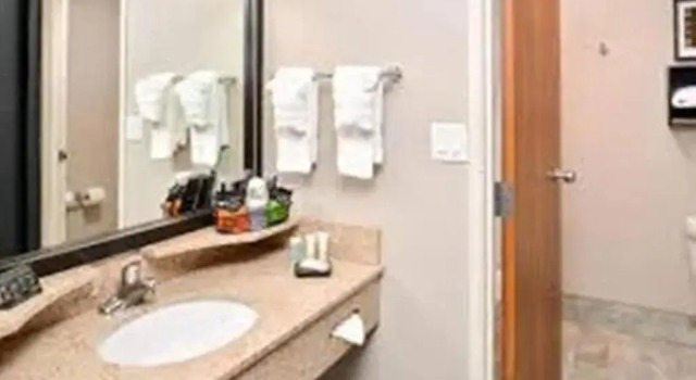 Номер Standard La Quinta Inn by Wyndham Omaha Southwest