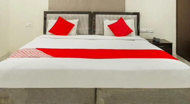 Двухместный номер Standard OYO 73795 Karthikeya Pride