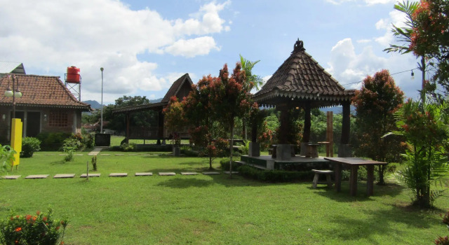 Villa Balkondes Bumiharjo (Kampung Dolanan)