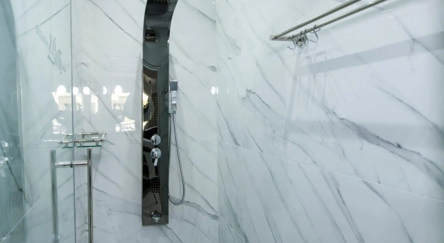 Люкс xSuites - Adults Only Boutique Suites with Private Jacuzzi
