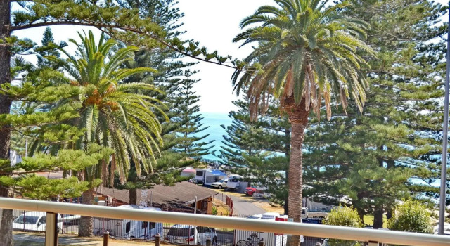 Tradewinds Apartment 4