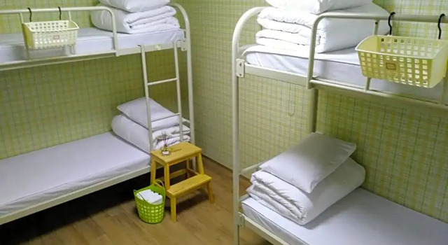Кровать в общем номере (мужской номер) Jeonju Guesthouse Gosadong