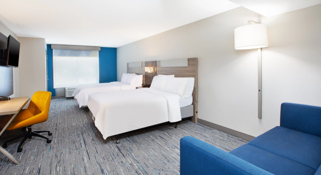 Holiday Inn Express & Suites Milwaukee Nw Park Place by IHG