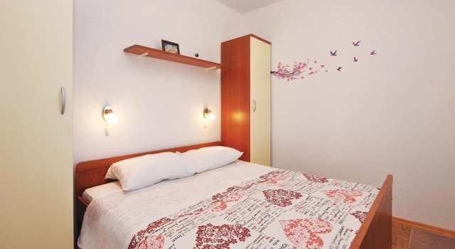 Awesome Home in Starigrad Paklenica With 1 Bedrooms
