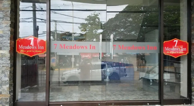 7 Meadows Inn