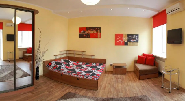 Apartment On Karla Libnekhta 2b, Book Lejlighed Hoteller i Nikolayev med parkering, Parkering