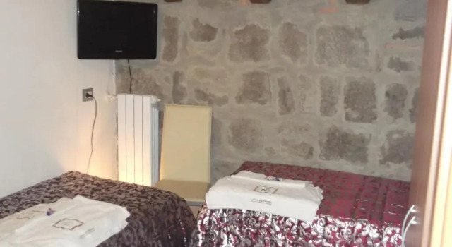 Номер Standard Medieval House