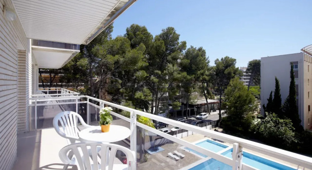 Апартаменты с 2 комнатами с балконом Apartamentos Priorat