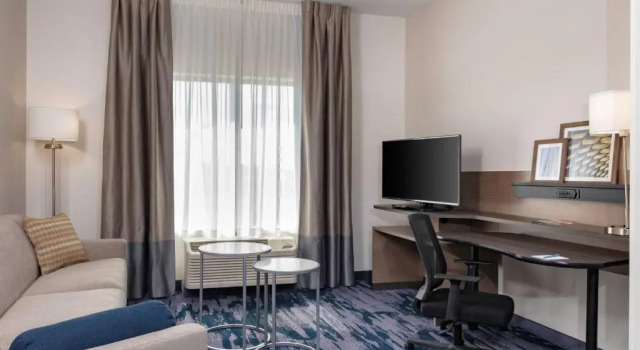Двухместный люкс Fairfield Inn & Suites Charlotte Pineville