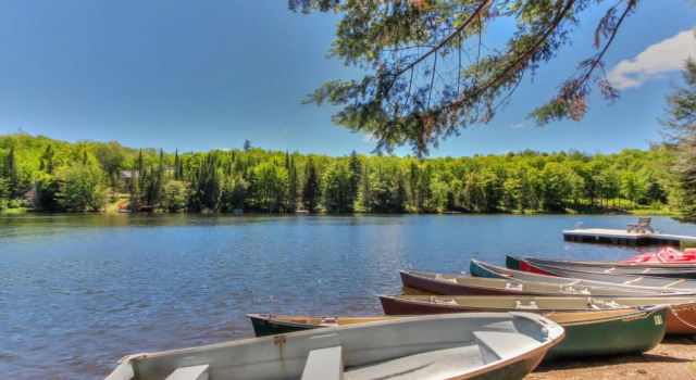 Le lapin des bois - Chalet  11   CITQ  234872, Book Chalet Sommerhuse i Laurentians, Hytte