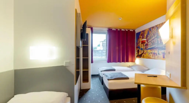 Трёхместный номер B&B Hotel Düsseldorf-City