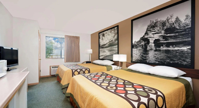 Standard Vierer Zimmer AmericInn by Wyndham Mauston