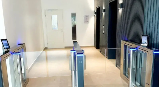 Serenity luxury studio loxwood, Reserva ahora Apartamento Hoteles en Gran Acra con aparcamiento, Aparcamiento