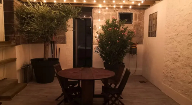 Studio in Brive-la-gaillarde, With Wonderful City View, Furnished Terrace and Wifi, Prenota Hotel Hotel a Aquitania con parcheggio, Parcheggio