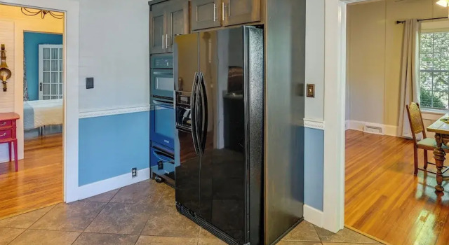 Quaint Anderson Home w/ Sunroom, Walk To Downtown!, Забронировать Дом для отпуска Коттеджи Южной Каролины, Коттедж