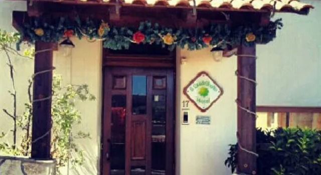 Hotel La Terrazza Del Quadrifoglio, Book Hotel Hoteller i Cisternino med parkering, Parkering