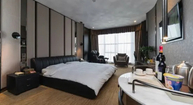 Номер Deluxe DeRUCCI Hotel