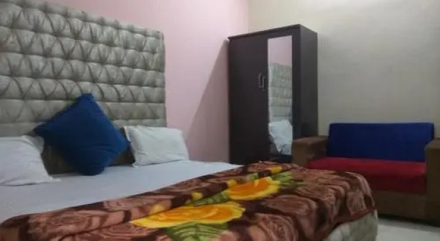 Bonfire Hostels Rishikesh