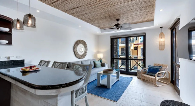 Amazing Seaside Penthouse With Rooftop Terrace, Забронировать Дом для отпуска Виллы Хако, рядом с Пляж Хако, Вилла
