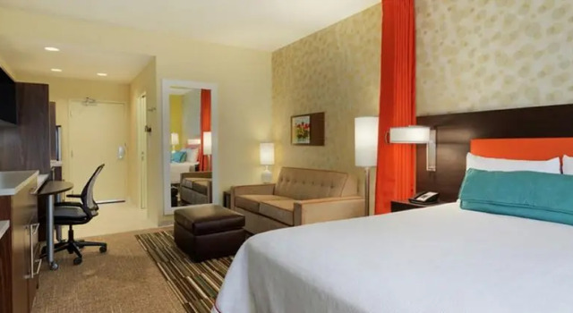 Home2 Suites by Hilton Smithfield Providence, Varaa Hotelli Hotellit New England uima-altaalla, Uima-allas